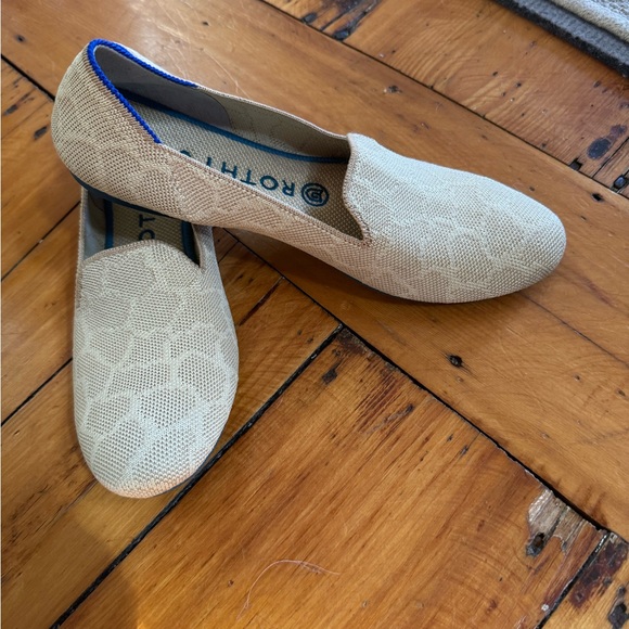 Rothy’s Giraffe Sahara Gold flats. - Picture 5 of 7